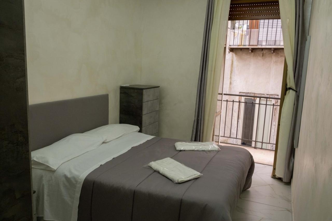 Casa Vacanza Russo Enzo نابولي المظهر الخارجي الصورة