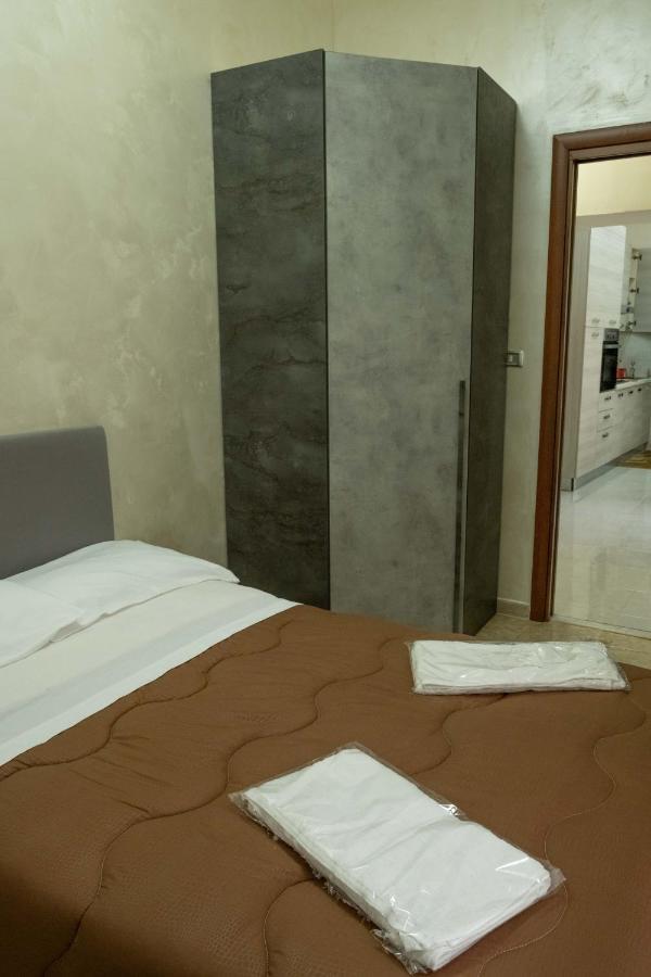 Casa Vacanza Russo Enzo نابولي المظهر الخارجي الصورة