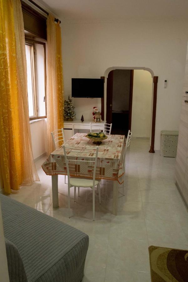 Casa Vacanza Russo Enzo نابولي المظهر الخارجي الصورة