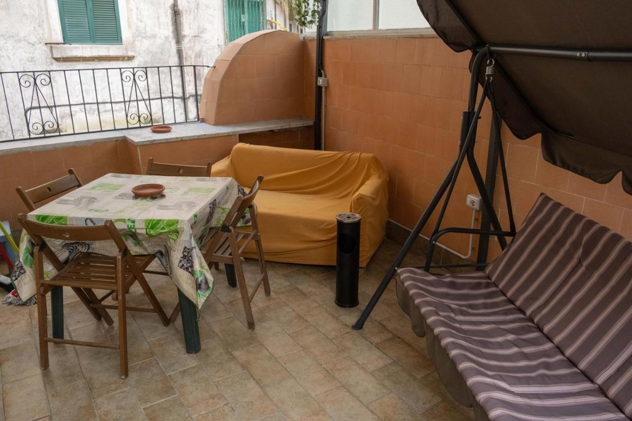 Casa Vacanza Russo Enzo نابولي المظهر الخارجي الصورة